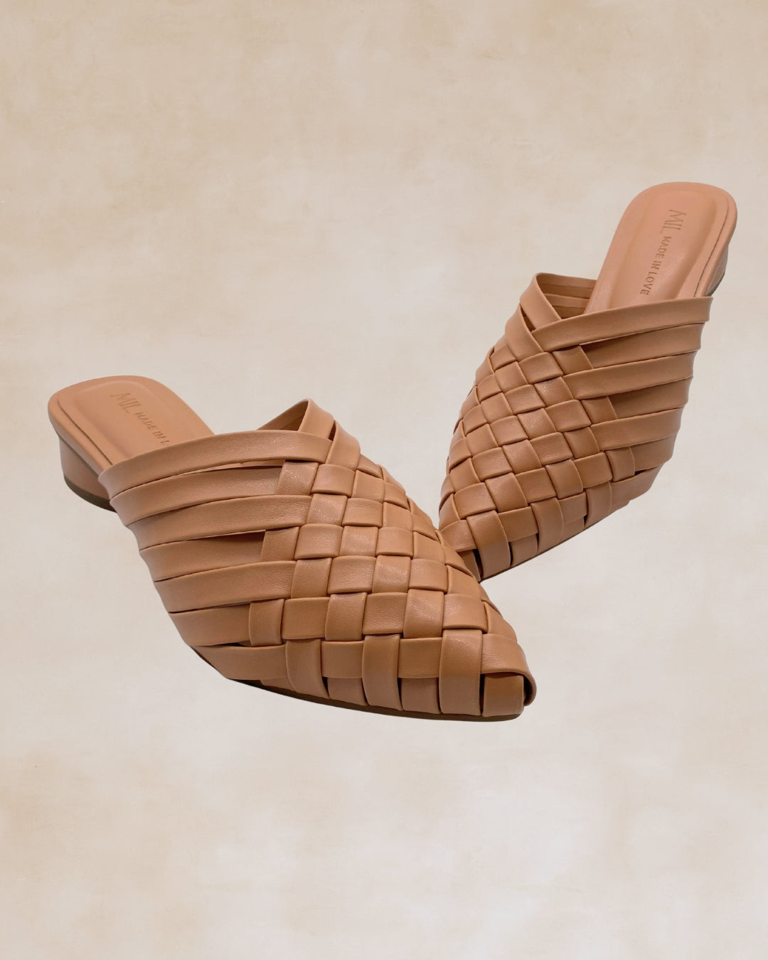 Puso | Beige Woven Mules