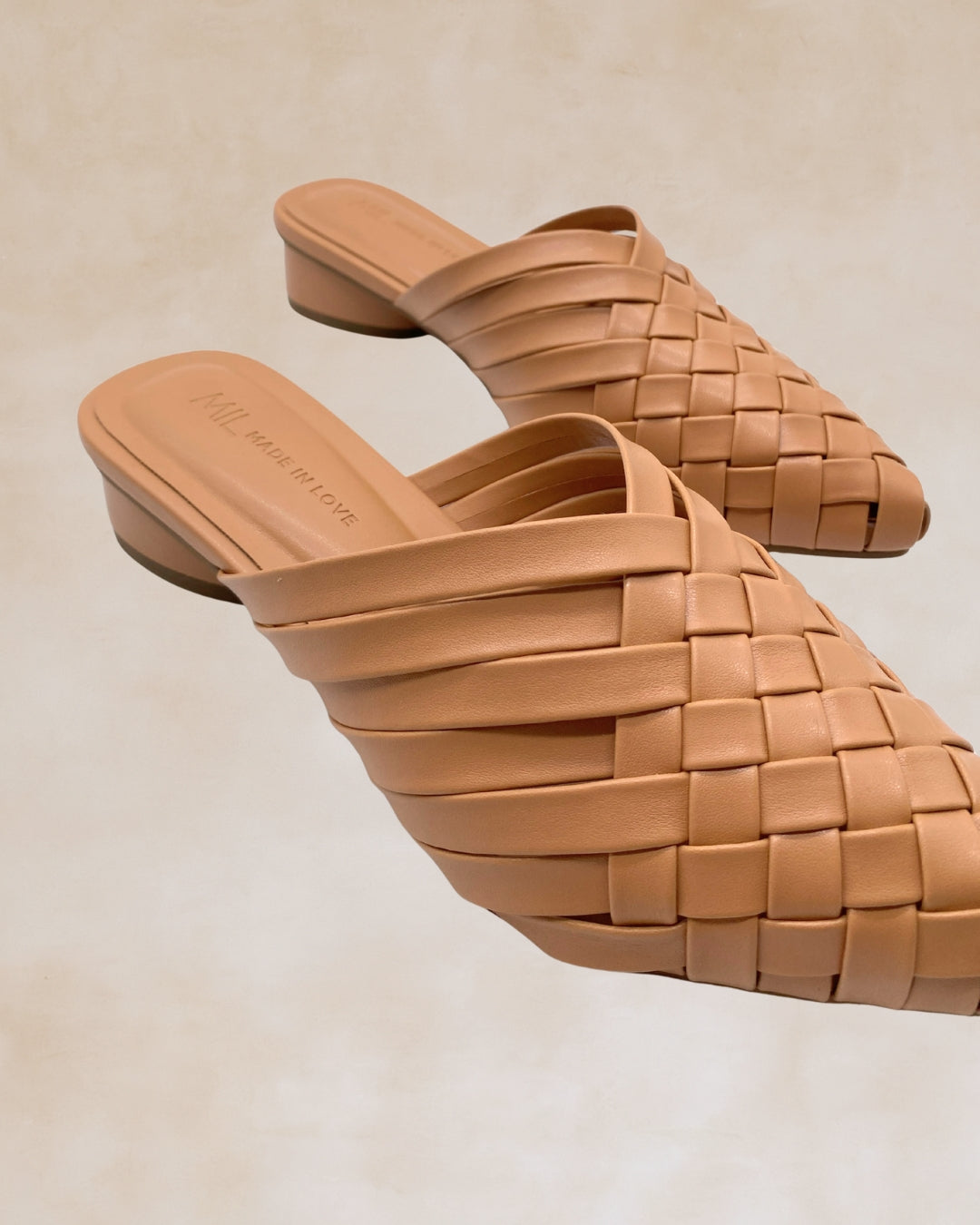 Puso | Beige Woven Mules