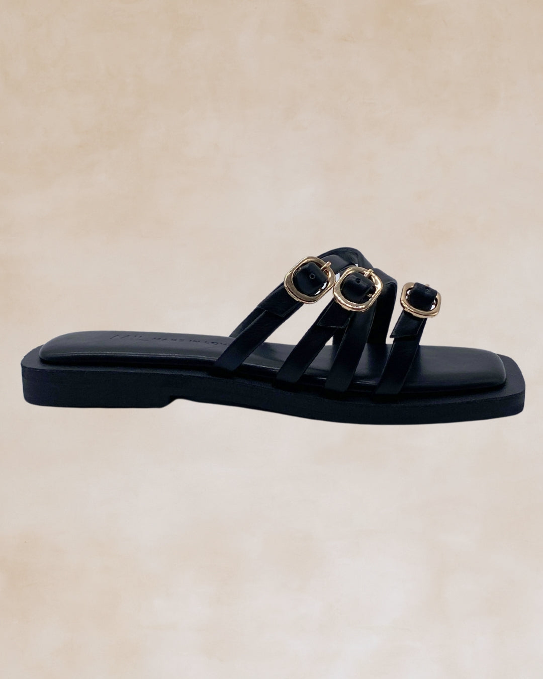 Kasing-Kasing | Black Buckle Strap Sandals