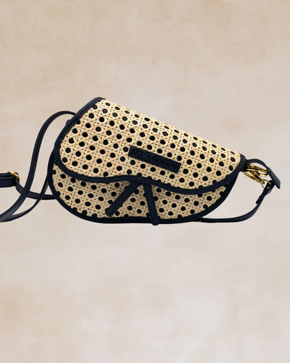 Huni – Handcrafted Woven Crossbody Bag