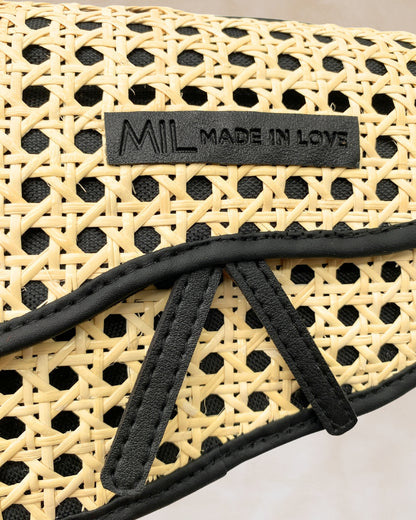 Huni – Handcrafted Woven Crossbody Bag