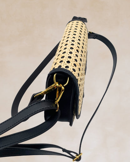 Huni – Handcrafted Woven Crossbody Bag