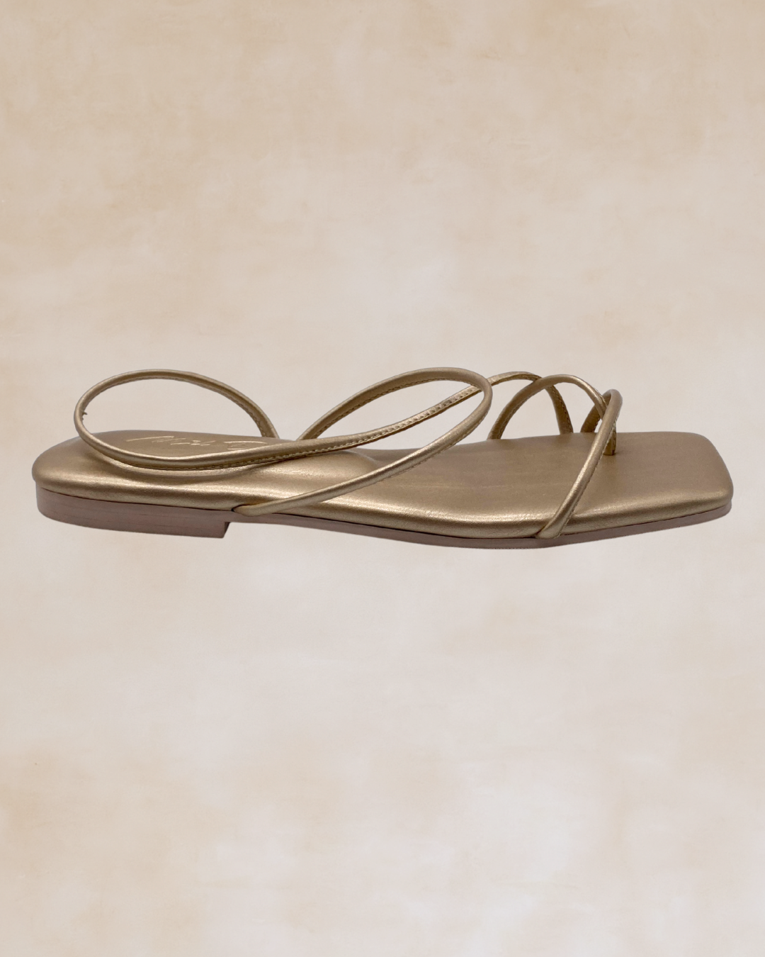 Matahum | Matte Gold Flats